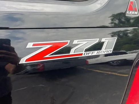 Used 2018 Chevrolet Colorado Z71 AWD/4WD image 21