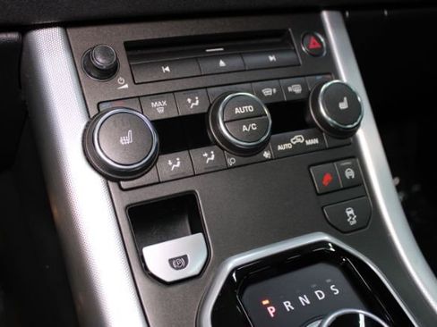 Used 2014 Land Rover Range Rover Evoque Dynamic image 18