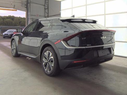 Used 2024 Kia EV6 Light AWD/4WD image 5