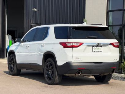 Used 2021 Chevrolet Traverse LT