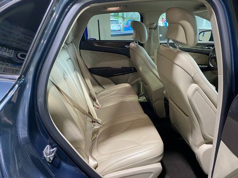 Used 2019 Lincoln MKC Reserve w/ MKC Climate Package AWD/4WD image 18