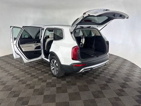Used 2022 Kia Telluride S AWD/4WD image 21