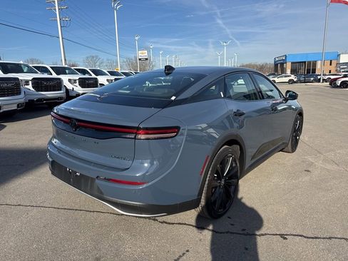 Used 2026 Toyota Crown Nightshade image 5