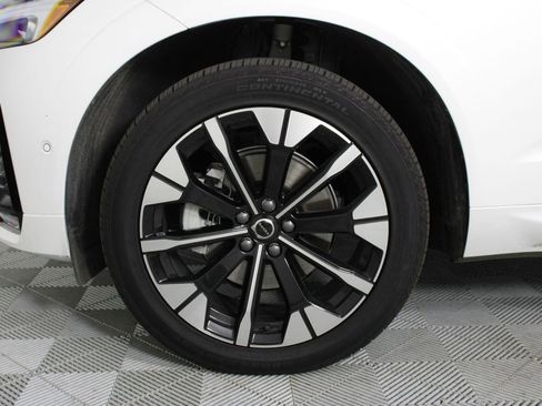 Certified 2026 Volvo XC60 B5 Plus w/ Protection Package Premier AWD/4WD image 28