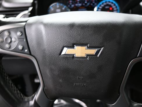 Used 2017 Chevrolet Suburban Premier AWD/4WD image 17