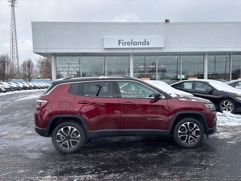 Used 2022 Jeep Compass Limited image 2