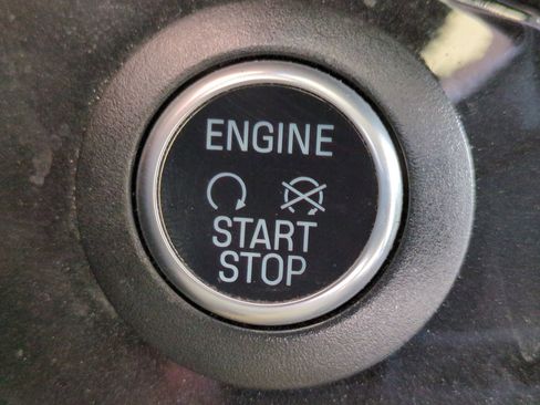 Used 2019 Ford Escape Titanium image 29