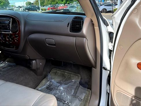 Used 2002 Toyota Tundra Limited image 18