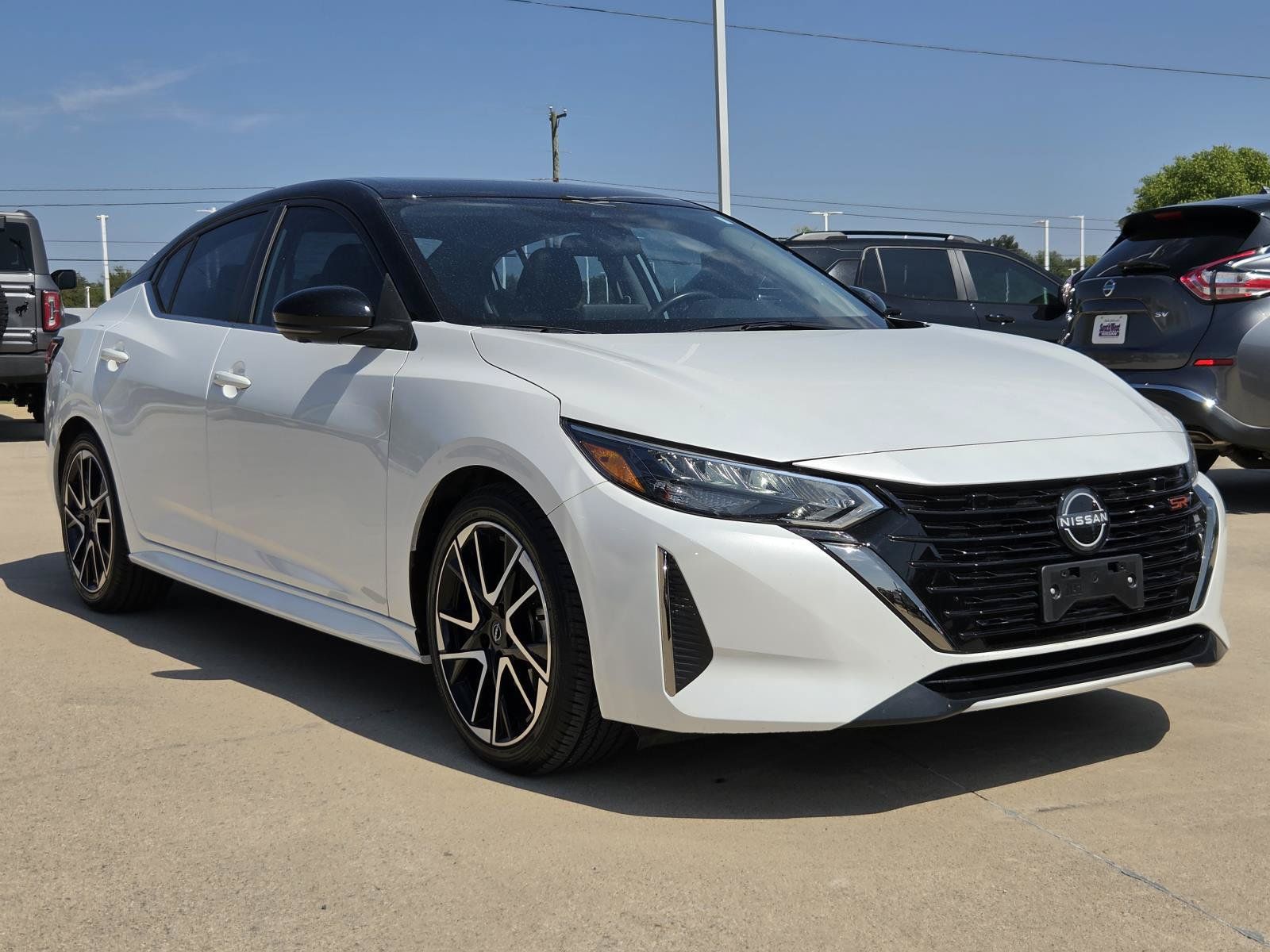Certified 2024 Nissan Sentra SR w/ SR Premium Package FWD image 3