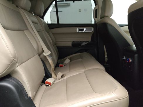 Used 2020 Ford Explorer Limited AWD/4WD image 19