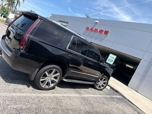 Used 2017 GMC Yukon Denali w/ Open Road Package AWD/4WD image 6