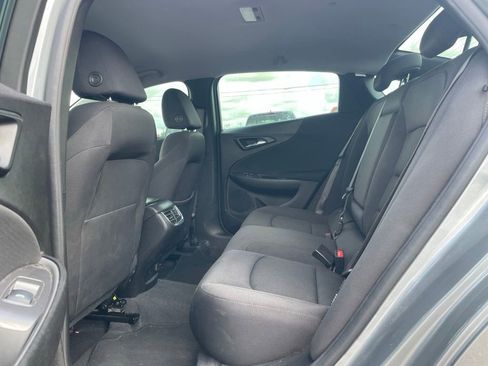 Used 2025 Chevrolet Malibu LT FWD image 16