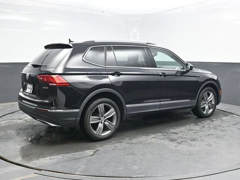 Used 2021 Volkswagen Tiguan SE AWD/4WD image 7