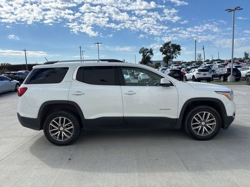 Used 2019 GMC Acadia SLE image 2