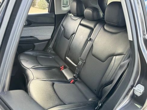 Used 2022 Jeep Compass Latitude image 29