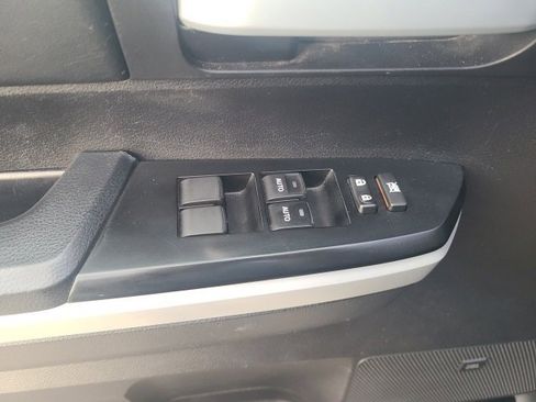 Used 2020 Toyota Tundra Limited image 18