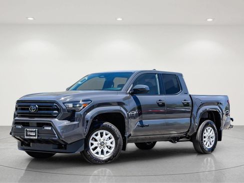 Used 2026 Toyota Tacoma SR5 AWD/4WD image 2