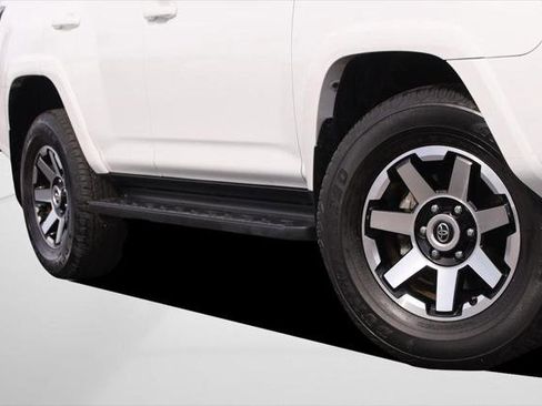 Certified 2024 Toyota 4Runner TRD Off-Road image 3