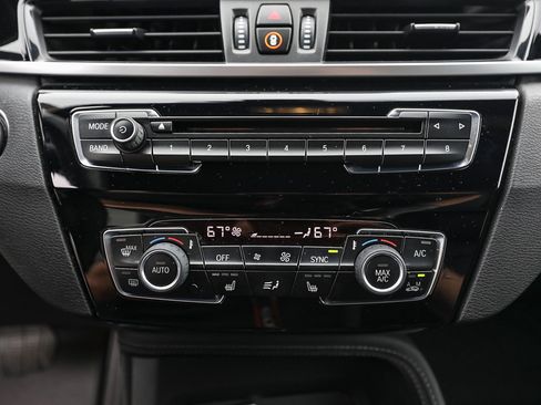 Used 2018 BMW X1 xDrive28i w/ Convenience Package AWD/4WD image 17