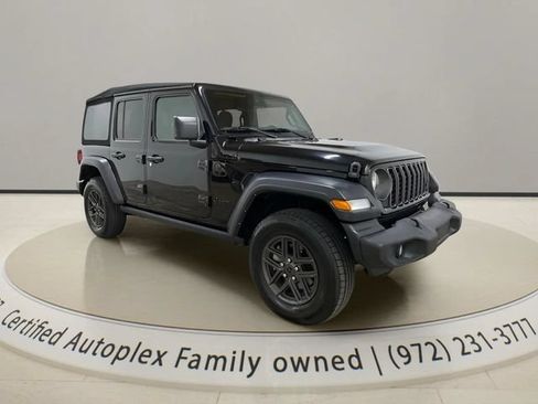 Used 2024 Jeep Wrangler Unlimited Sport AWD/4WD image 7