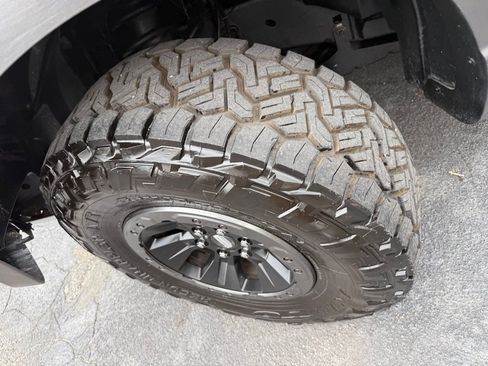 Used 2017 Ford F150 Raptor w/ Equipment Group 802A Luxury AWD/4WD image 15