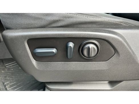 Certified 2022 Chevrolet Silverado 1500 RST AWD/4WD image 25