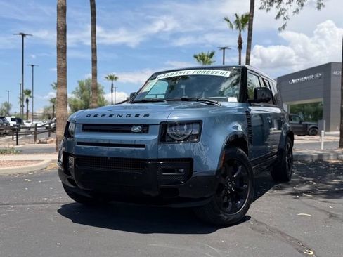 Used 2024 Land Rover Defender 110 X-Dynamic SE AWD/4WD image 1