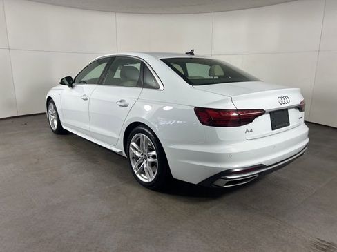 Used 2023 Audi A4 2.0T Premium w/ Convenience Package image 5