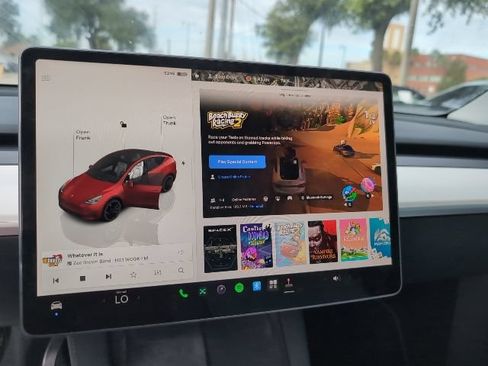 Used 2023 Tesla Model Y Performance AWD/4WD image 18