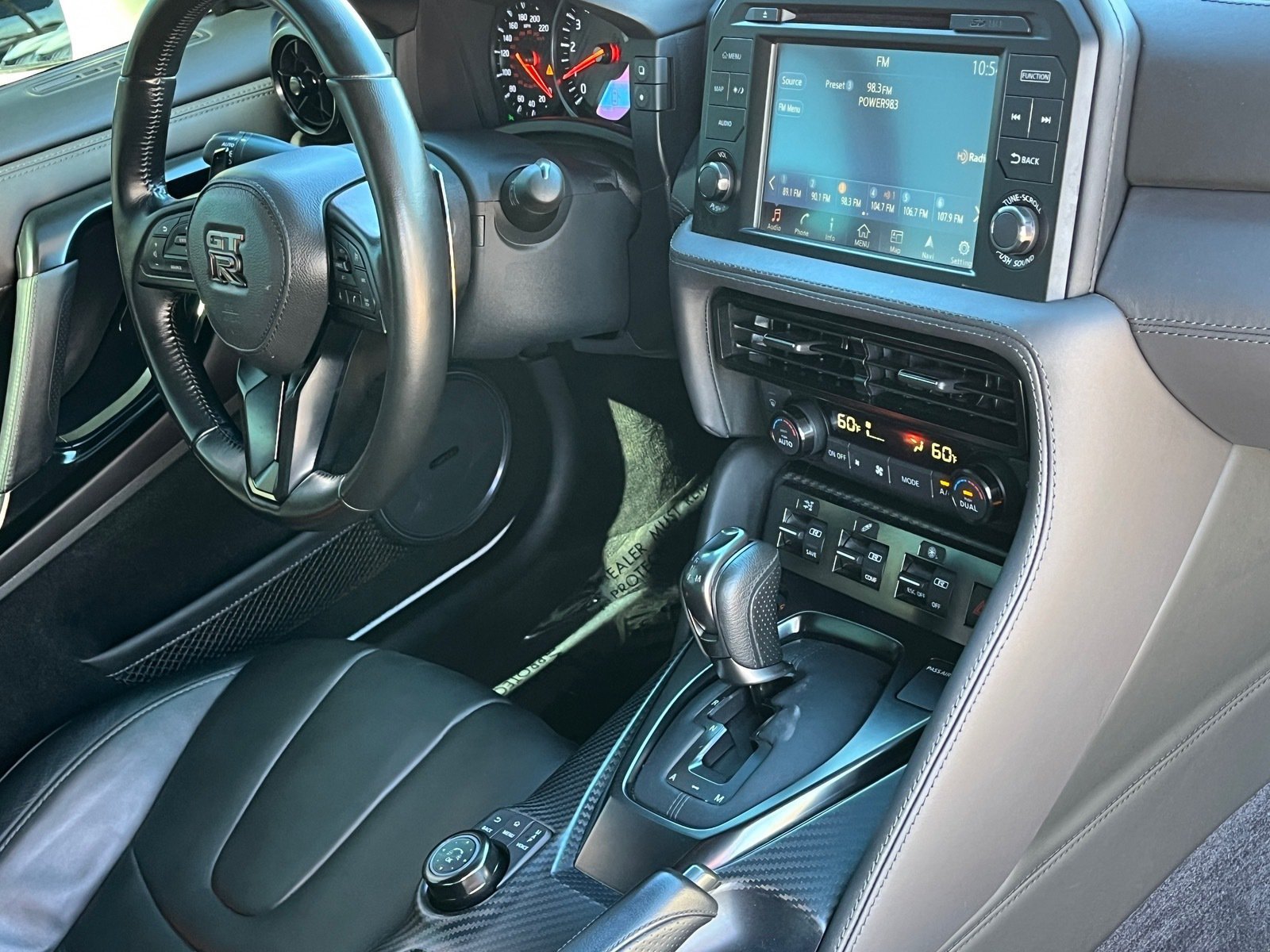 Used 2024 Nissan GT-R Premium w/ Premium Interior Package AWD/4WD image 10