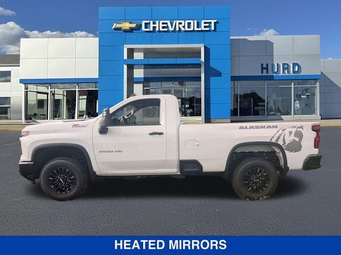 New 2025 Chevrolet Silverado 3500 W/T image 9