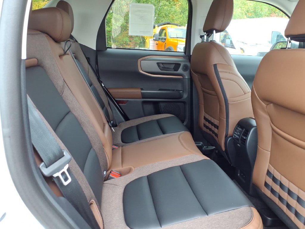 New 2026 Ford Bronco Sport Outer Banks w/ Outer Banks Tech Package+ AWD/4WD image 11