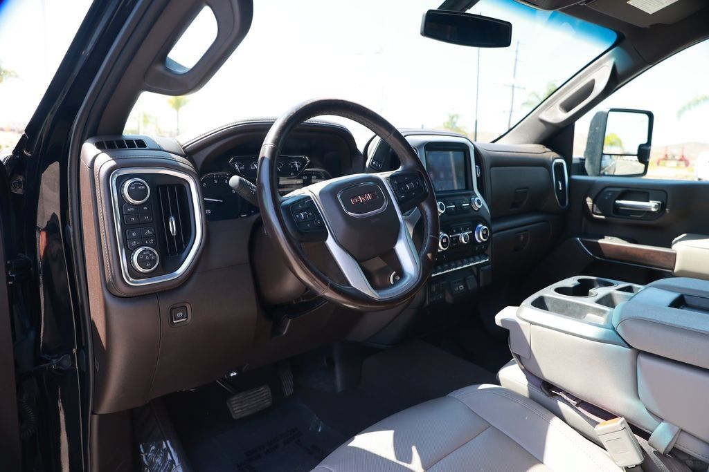 Used 2023 GMC Sierra 2500 SLT w/ Driver Alert Package I AWD/4WD image 19