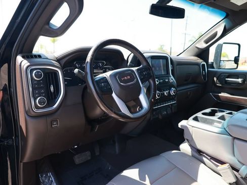 Used 2023 GMC Sierra 2500 SLT w/ Driver Alert Package I AWD/4WD image 19