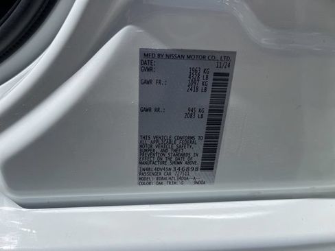 Used 2025 Nissan Altima 2.5 SV FWD image 21