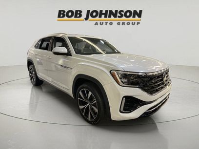 New 2026 Volkswagen Atlas Cross Sport SEL Premium R-Line