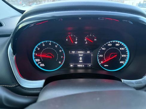 Used 2020 Chevrolet Traverse LS image 36