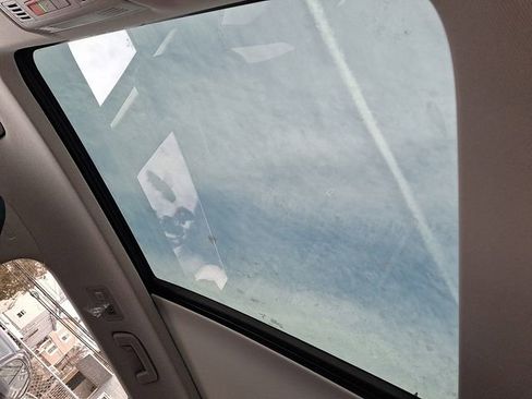 New 2026 Volkswagen Taos SEL image 12