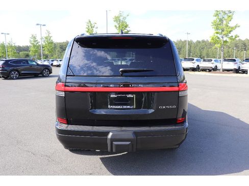 Used 2024 Lexus GX 550 AWD/4WD image 6