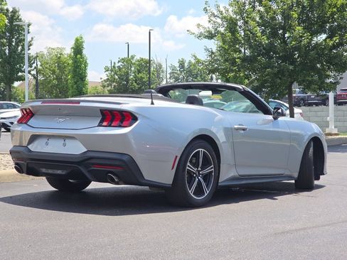 Used 2025 Ford Mustang Premium RWD image 23