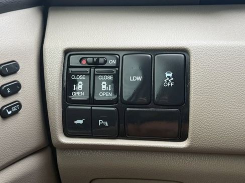 Used 2015 Honda Odyssey Touring image 33