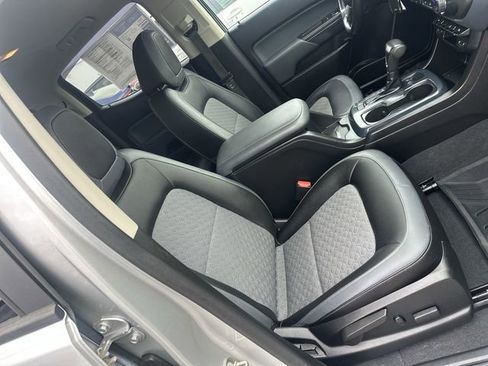 Used 2019 Chevrolet Colorado Z71 AWD/4WD image 23