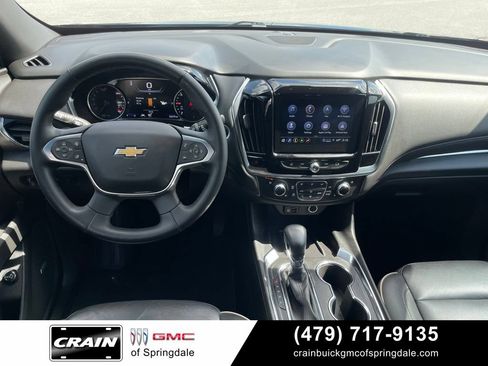 Used 2023 Chevrolet Traverse Premier AWD/4WD image 24