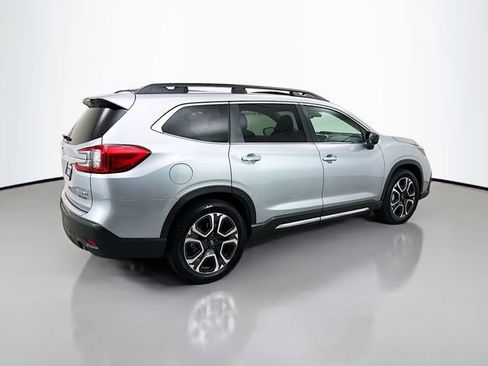 Used 2024 Subaru Ascent Touring image 7