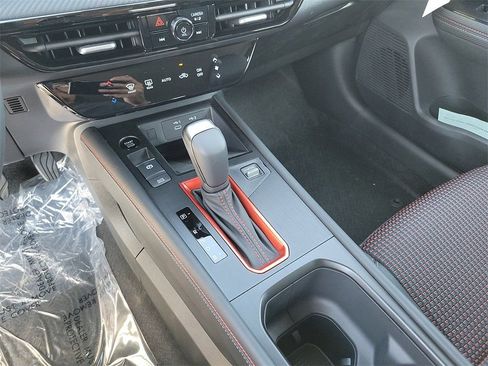 New 2026 Nissan Kicks SR image 9