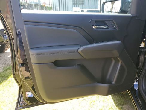 New 2026 Chevrolet Colorado LT w/ LT Convenience Package AWD/4WD image 19