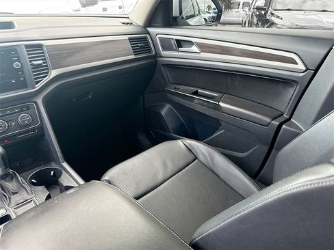 Used 2019 Volkswagen Atlas SE w/ Panoramic Sunroof Package image 26