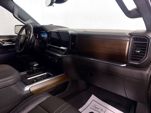 Used 2024 Chevrolet Silverado 1500 High Country w/ Technology Package image 30