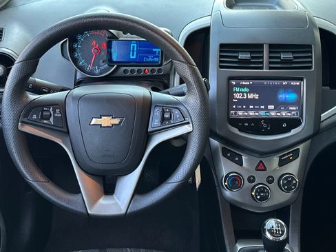 Used 2014 Chevrolet Sonic LT w/ Fun and Sun Package FWD image 14
