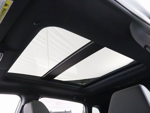 Certified 2025 Acura ADX A-Spec image 24